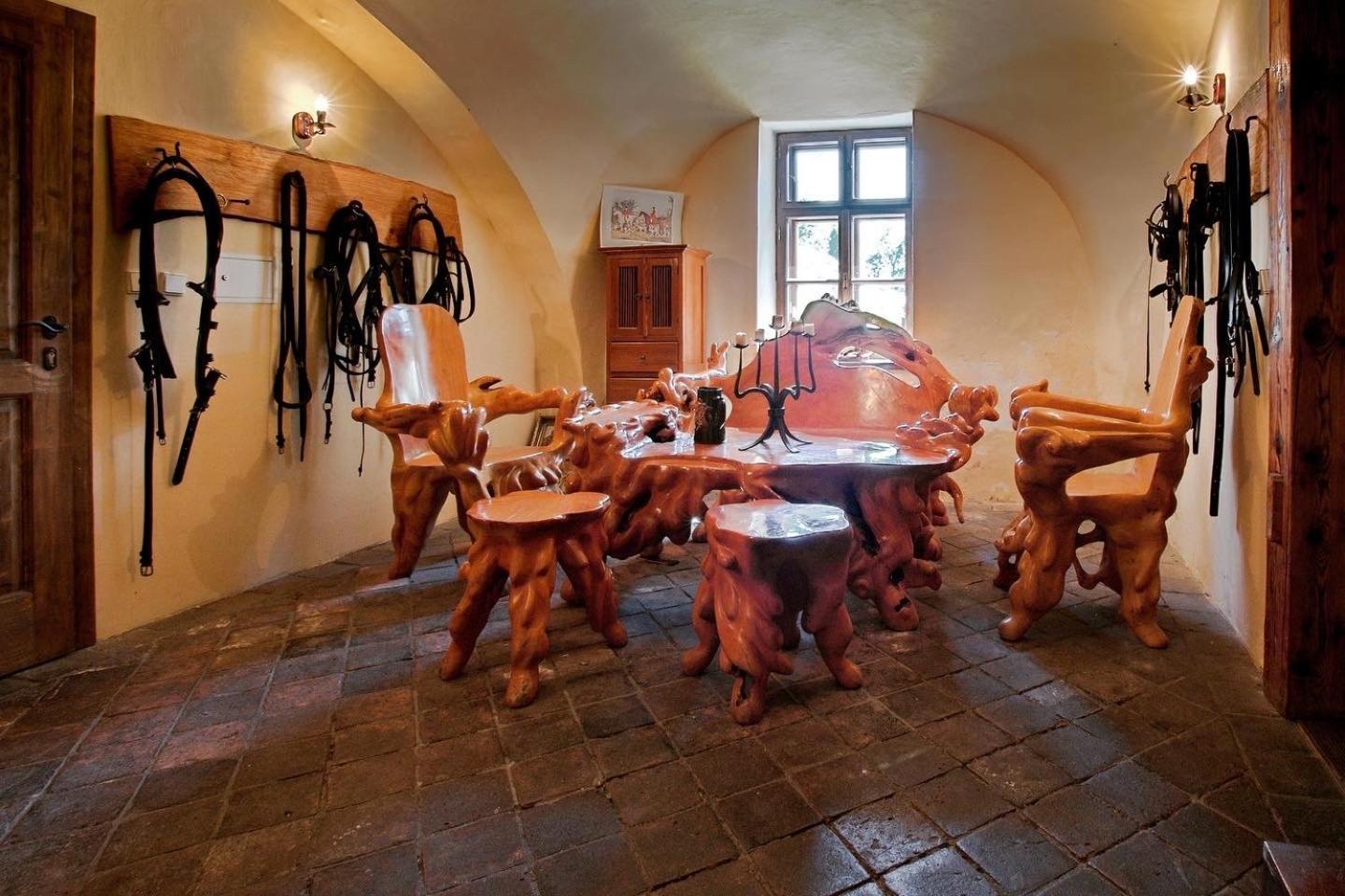 Dvur Olsiny -Hotel And Horse-Riding Karviná 외부 사진