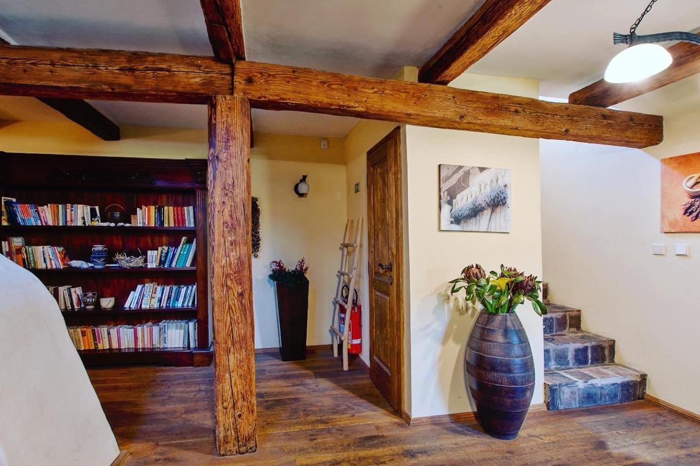 Dvur Olsiny -Hotel And Horse-Riding Karviná 외부 사진