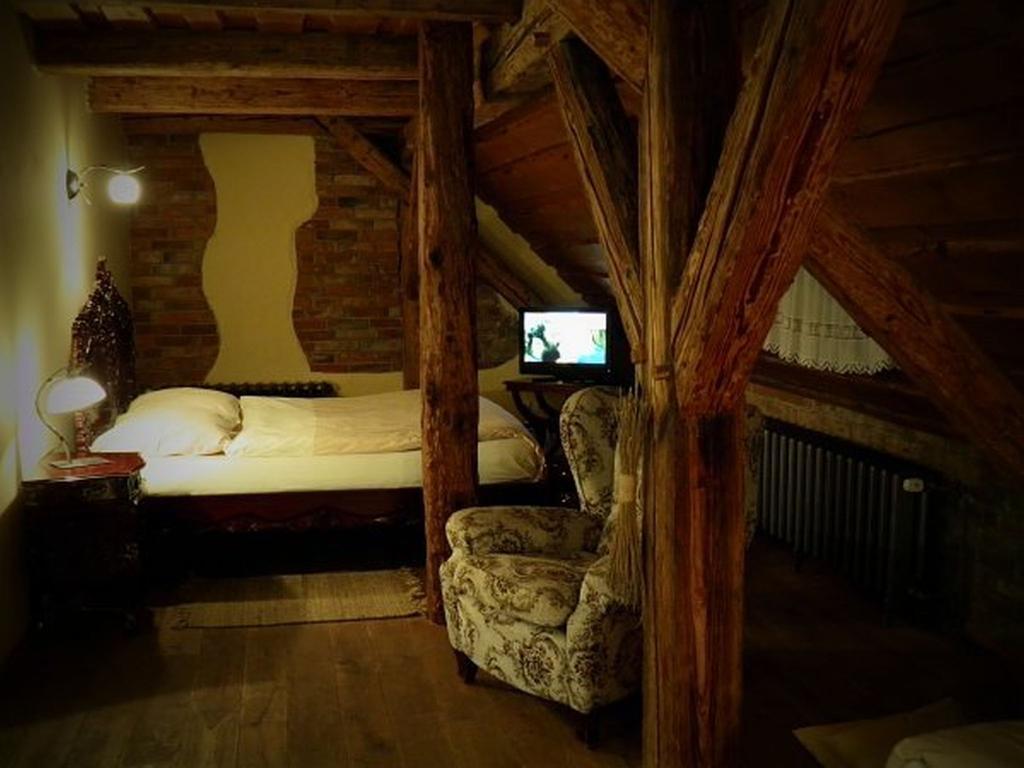 Dvur Olsiny -Hotel And Horse-Riding Karviná 객실 사진